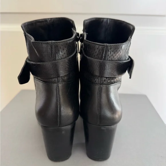 Arturo Chiang Black Sanya Heeled Boots - Picture 4 of 6